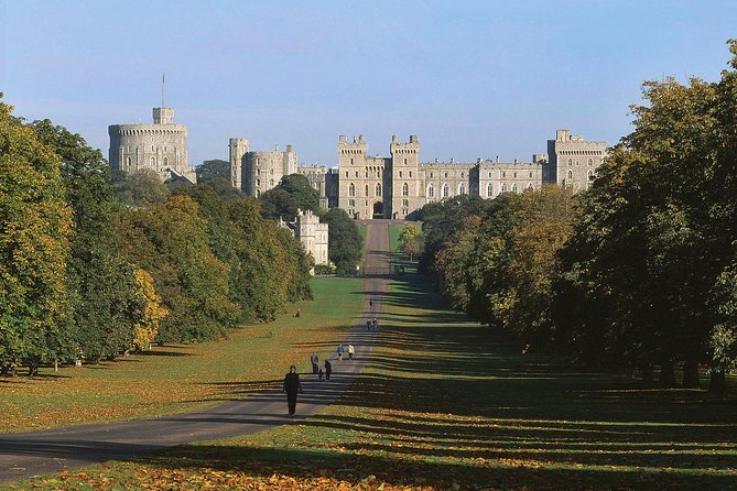 Royal Windsor, Oxford & Cotswold Private Tour - London pickup and the long road west