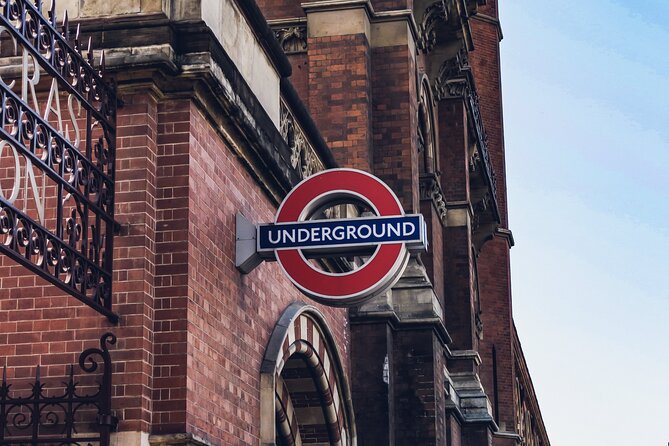 Secrets of Underground Walking Tour with London Transport Museum - Green Park and Down Street’s lost station