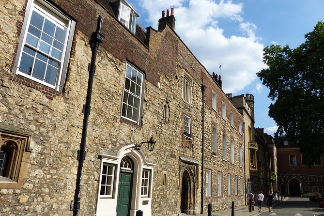 Secrets of Westminster - Victoria Tower Gardens and the Thames view