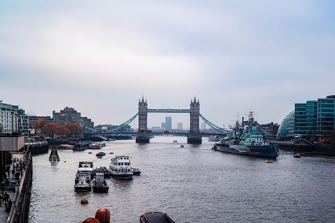See Over 30 Top London Sights! Fun Private Tour with Local Guide - Crossing to Southbank by Tube
