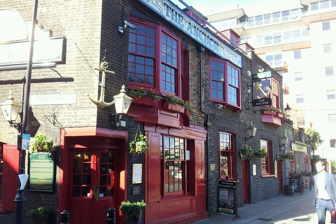 Shakespeare in London Private Tour - Southwark Cathedral and Edmond Shakespeare