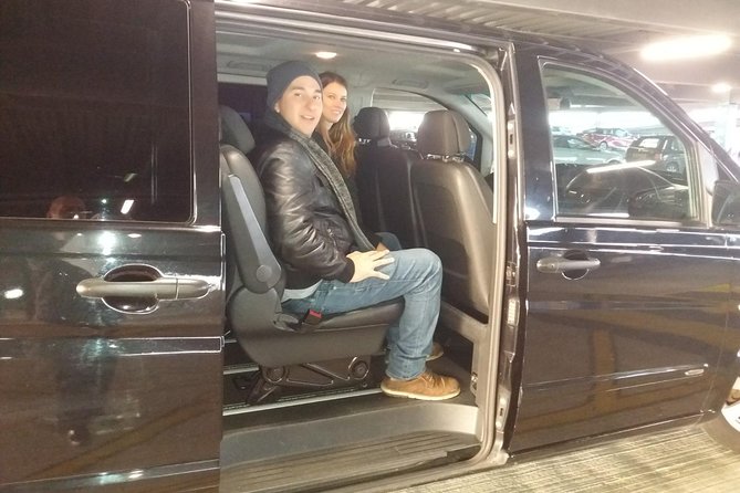 Shared Arrival Transfer London Airport to Hotel Accommodation - From the arrivals hall to the vehicle