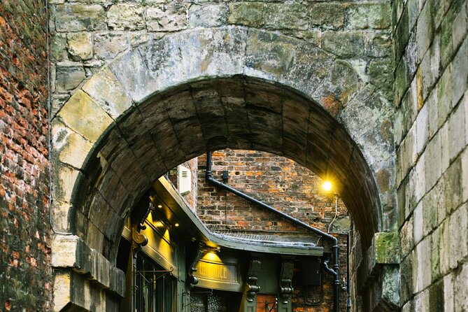 Shared Walking Tour in York - Saint Margaret Clitherow’s difficult story