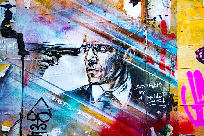Shoreditch Self-Guided Walking Tour: Art, Cuisine & Culture - Beigel Bake brings food into the walk