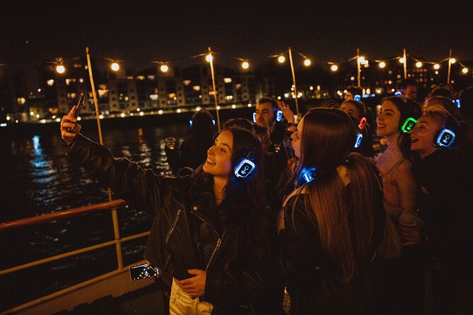 Silent Disco London Thames Boat Party - A Thames cruise with a nightclub twist
