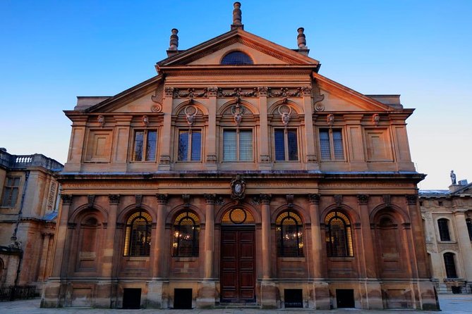 Small and Exclusive Oxford Highlights Tour - Wren’s Sheldonian Theatre and the Clarendon Building
