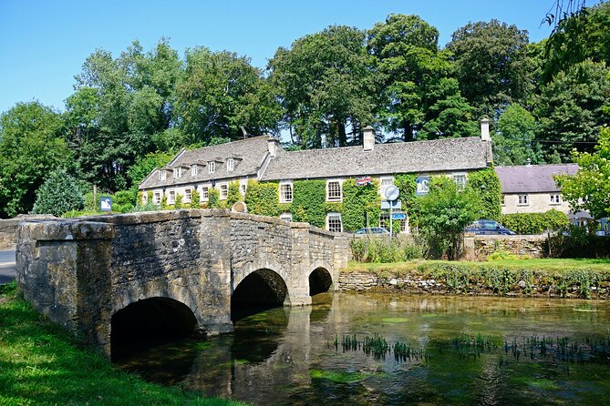 Small-Group Cotswolds Tour (From London) - Bourton-on-the-Water: Your Lunch and River Stop