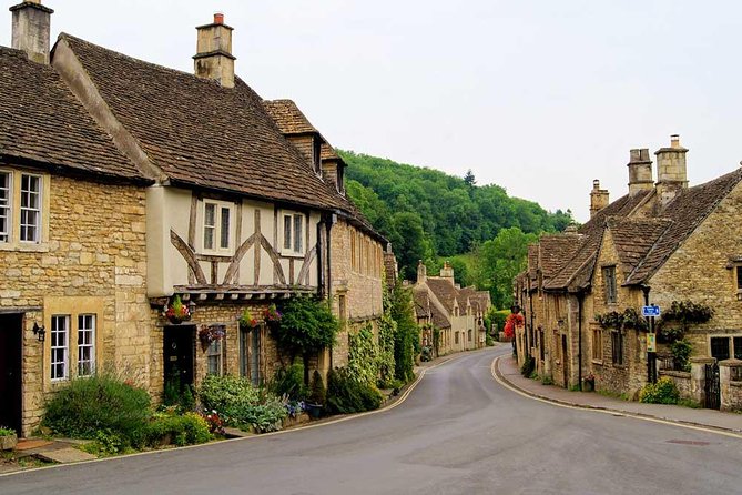 Small Group Cotswolds Village, Stonehenge and Bath Tour from London - Castle Combe: a 35-minute Cotswolds postcard