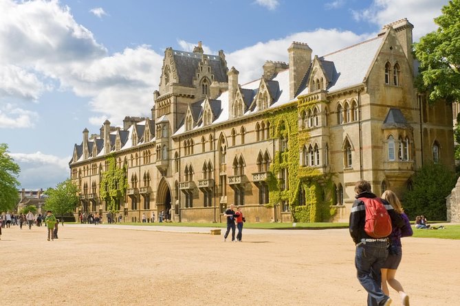 Small Group Cotswolds Villages, Stratford and Oxford Day Tour from London - Oxford: the tour’s strongest guided section