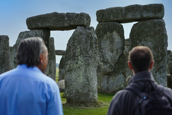 Small-Group Day Trip to Stonehenge, Bath and Windsor from London - Guides can make or break the long rides