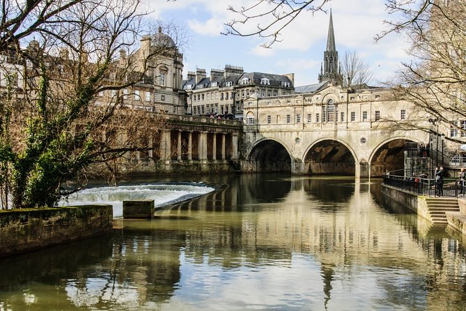 Small Group Stonehenge, Bath and Secret Place Tour from London - Bath Abbey and the story of King Edgar