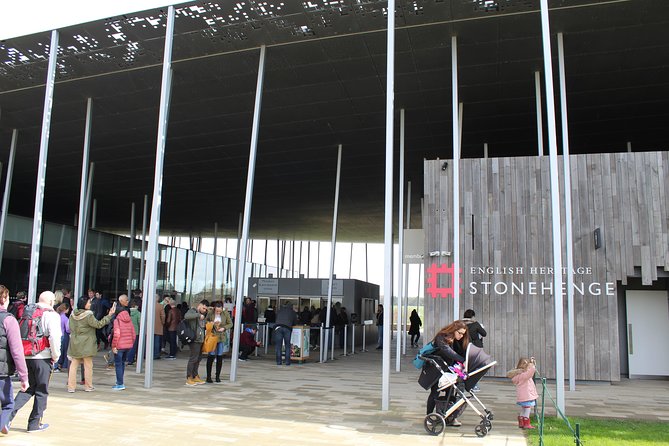 Southampton Cruise port to London Via Stonehenge & Windsor castle - Who should book this Southampton transfer?