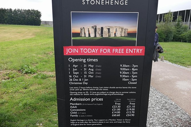 Southampton Cruise Term/ Hotel to London with Stopovers at Stonehenge & Windsor - Windsor Castle: royal rooms and St George’s Chapel