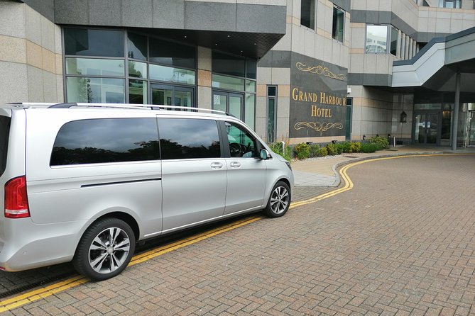 Southampton Cruise Terminal/Hotel to London with Stops at Salisbury & Stonehenge - Stonehenge with about two hours on site