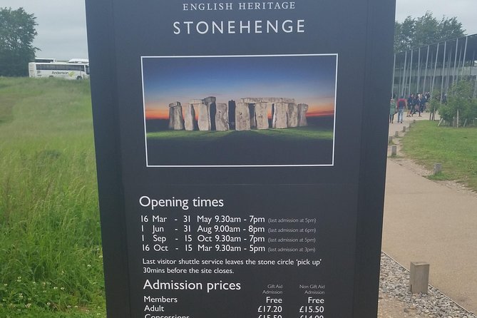 Southampton Cruise Terminal/Hotel to London with Stops at Salisbury & Stonehenge - Booking tips that can save trouble