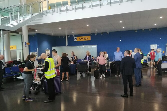 Southampton Cruise Terminal/Hotel to London with Stops at Salisbury & Stonehenge - Salisbury Cathedral and the Magna Carta