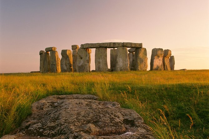 Southampton: Post-Cruise Tour to London via Salisbury, Stonehenge and Windsor - Salisbury: a quick look at medieval England