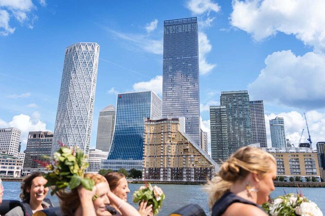 Speedboat Sightseeing: Embankment OR Westminster Pier -45 Minutes - The first stretch: London seen from the Thames