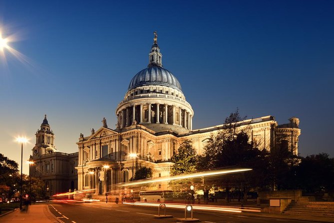 St Pauls Cathedral & See Over 30 Top London Sights Tour - Trafalgar Square, Horse Guards, and Whitehall