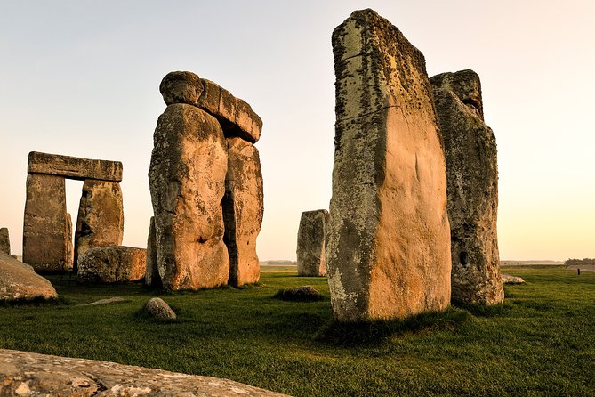 Stonehenge and Bath Day Trip from London with Optional Roman Baths Visit - Guides, drivers, and the human side