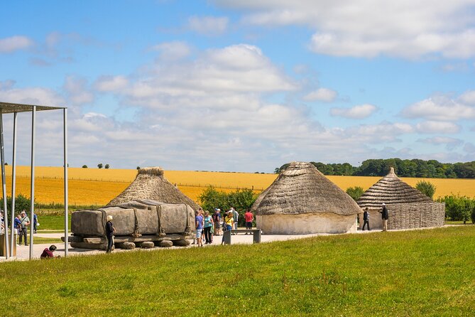 Stonehenge and Bath Guided Day Tour from London - Stonehenge: almost two hours among the stones
