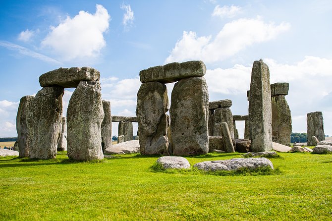 Stonehenge and Salisbury Cathedral Private Tour from Southampton - Salisbury Cathedral and the Magna Carta