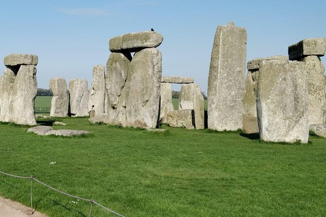 Stonehenge & Bath Private Day Tour from London - The value of a private guide
