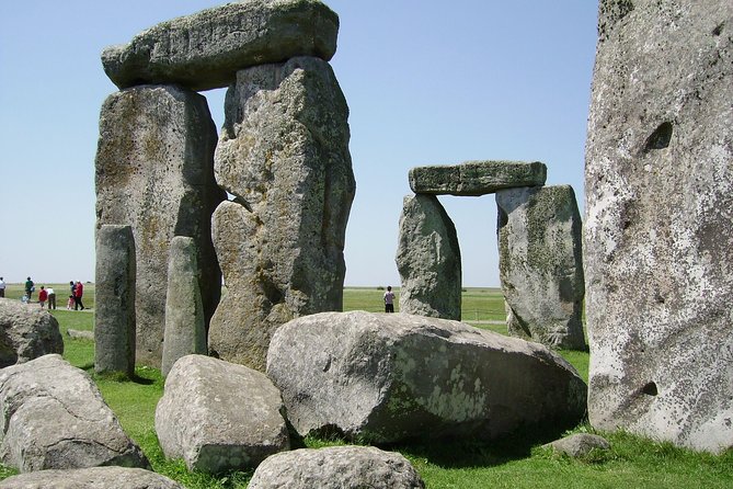 Stonehenge Half-Day Tour from London with Admission - Why this is an easy way to reach Stonehenge
