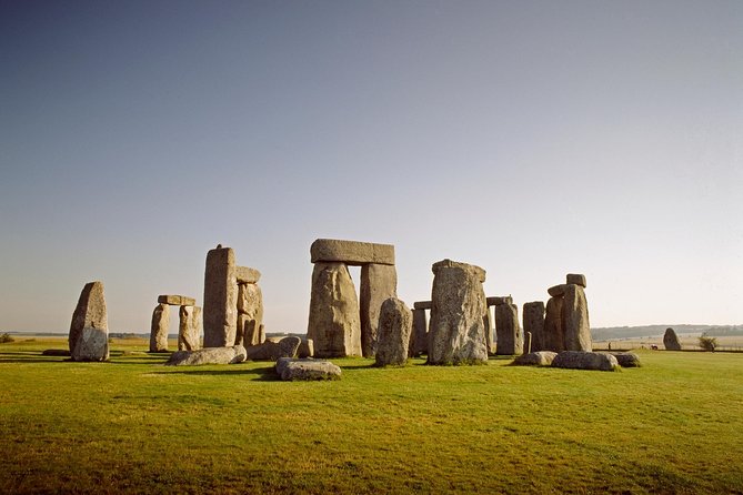 Stonehenge Half-Day Tour from London with Admission - Using the audio tour without a guide