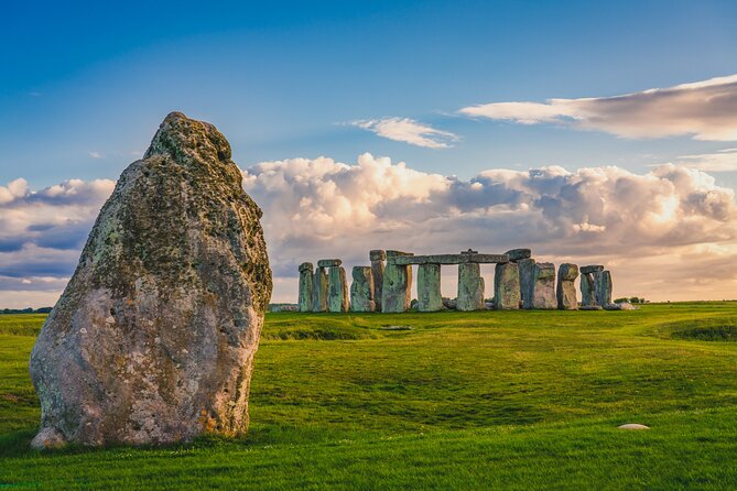 Stonehenge half day tour from Southampton - Entering the visitor center