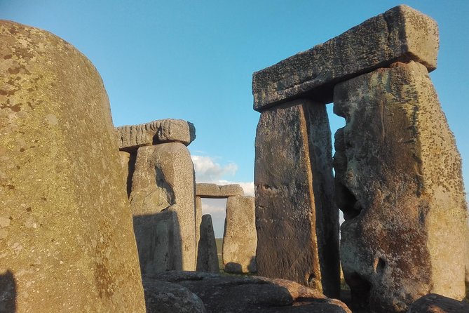 Stonehenge Independent Visit with Private Driver by Luxury Sedan - Why an early private ride helps