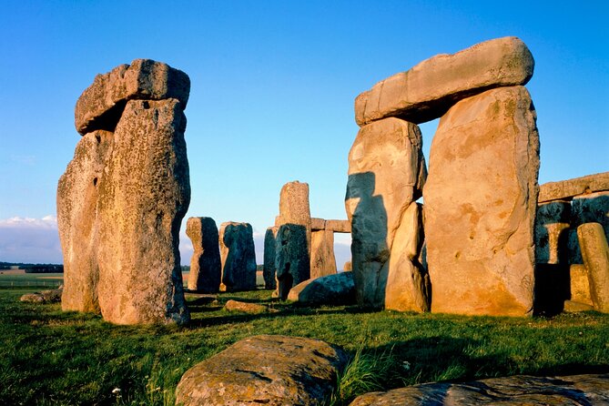 Stonehenge Inner Circle Access Day Trip from London Including Windsor - What the Stonehenge visit is like