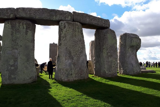 Stonehenge Inner Circle Private Tour from London with Bath Visit - The coach ride from South Kensington