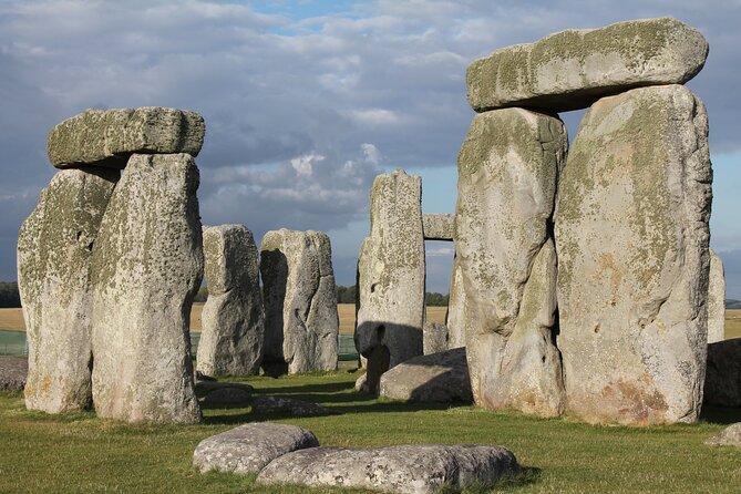 Stonehenge Private Immersive Audio Guide - A small audio tour with a useful job