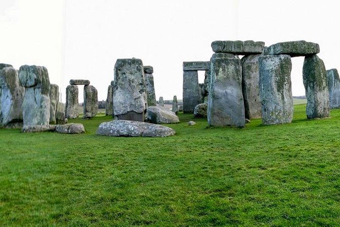 Stonehenge Tour via Winchester: LDN or Southampton - Why private transport helps at Stonehenge