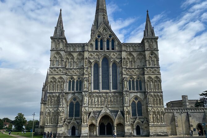 Stonehenge, Windsor, Salisbury... Private Trips from Southampton - Stonehenge: the strongest reason to book