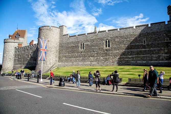 Summer Special: Buckingham Palace & Windsor Castle Tour - St George’s Chapel and royal burials