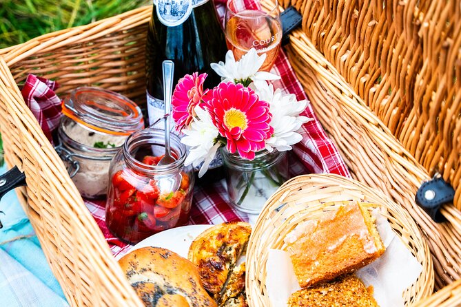 Sussex Vineyard & Winery Bus Tour on Iconic Vintage London Bus - The second winery adds contrast