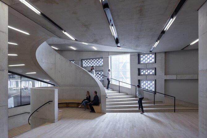 Tate Modern Official Discovery Tour - Starting at 11:30 am