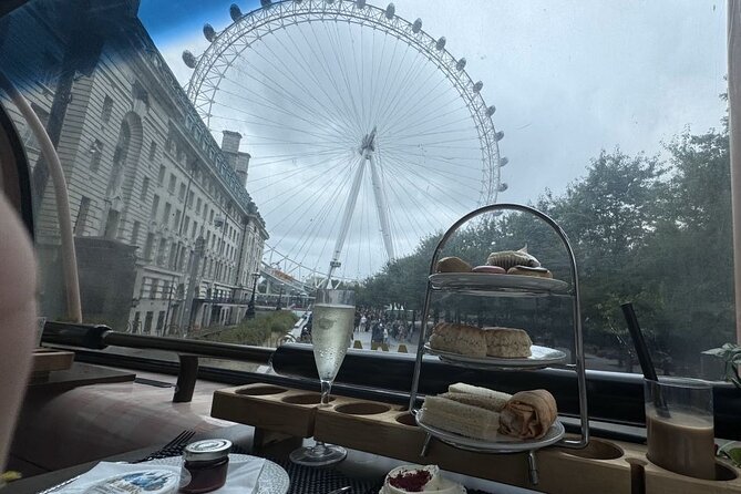 Taylor Swift-Inspired London Afternoon Tea Bus - The 90-minute ride through London