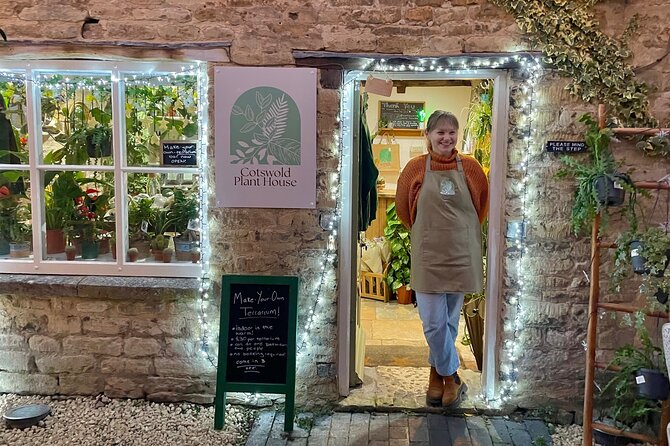 Terrarium Making Experience in Cirencester - Building your terrarium layer by layer