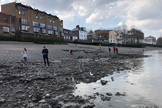 Thames Beachcombing - Robert’s role at the end of the search