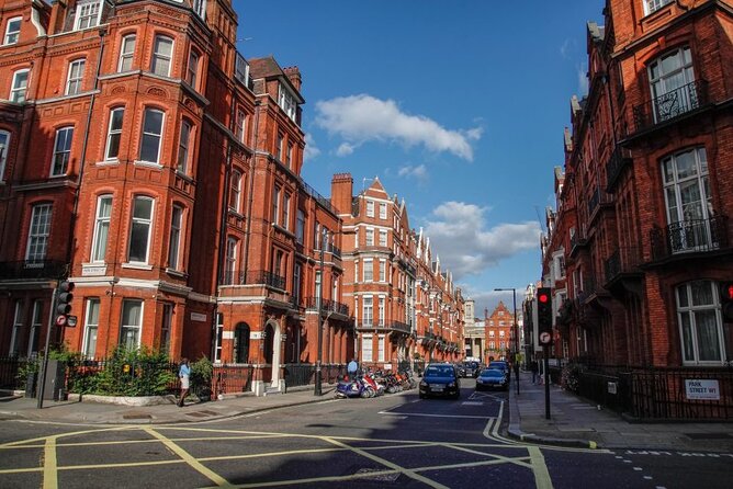 The Beatles London Walk - How much Beatles information will you get?