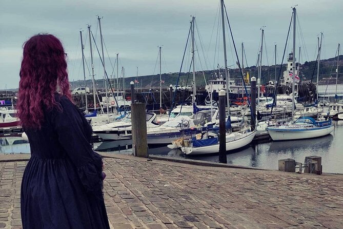 The Black Widow - Dark Tales around Scarborough - Old Town streets, old buildings, and dark history