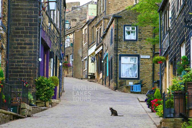 The Brontes, Wuthering Heights and Jane Eyre - Inside the Brontë Parsonage Museum in Haworth