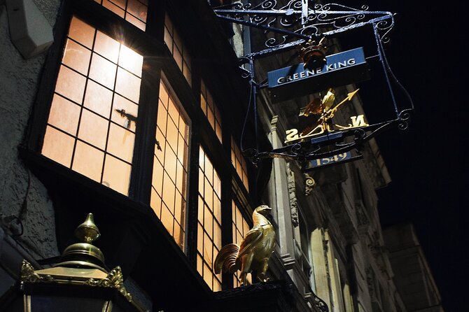 The Haunted Pubs of Old London: Small Group Tour - Cloth Fair, Bartholomew Fair, and London’s oldest house
