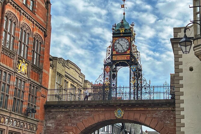 The Heart of Chester Walking Tour - Guided Walk - Chester Rows and the city’s unusual shopping streets