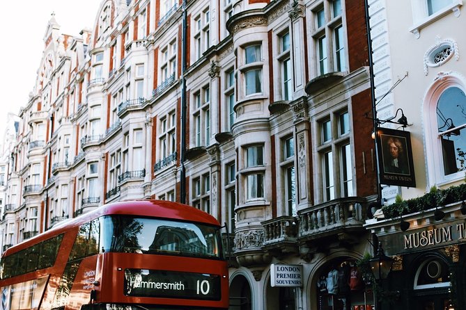 The History of London City Center Tour Semi-Private 12ppl Max - Churchill War Rooms connect the walk to wartime London