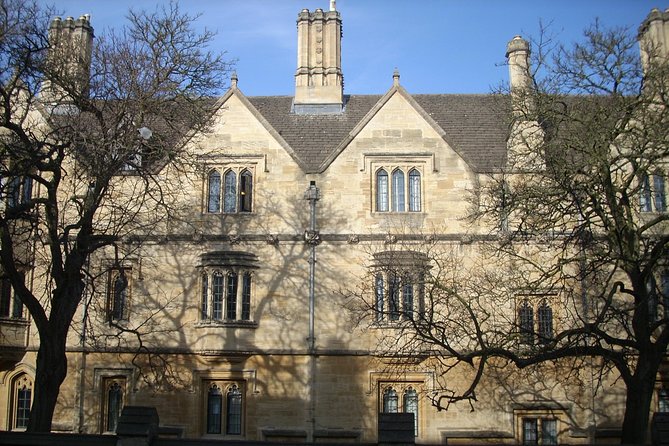 The Inklings Oxford Writers Tour - Private Groups Daily - Bodleian Library and Oxford’s famous streets