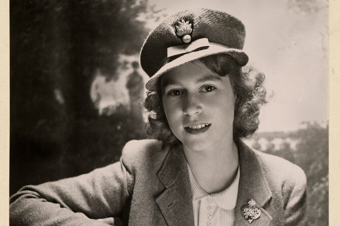 The Kings Gallery - Queen Elizabeth II: Her Life in Style - Pairing the gallery with Buckingham Palace